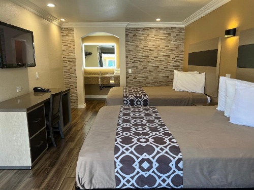 Walnut Inn & Suites West Covina image 11